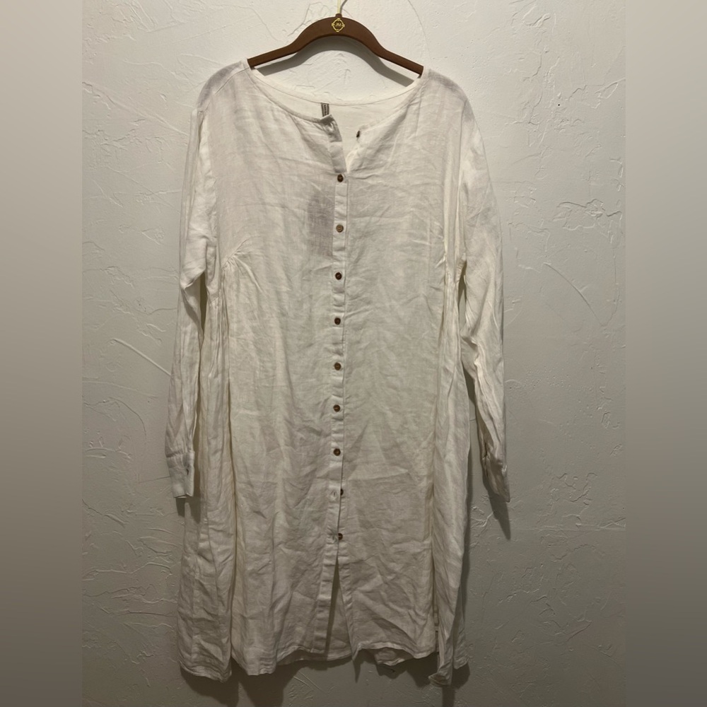 White Button-Down linen Tunic